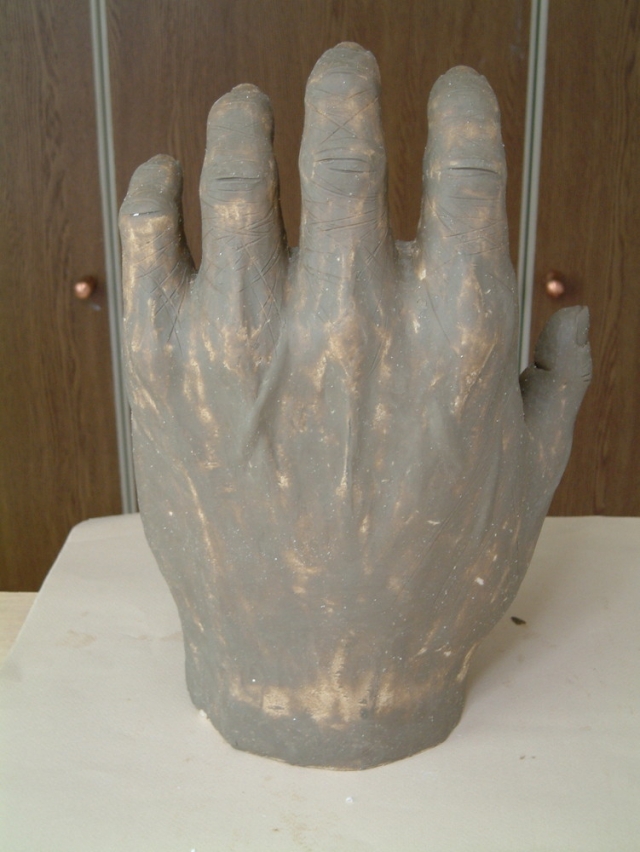 ゴリラ の手の甲の制作過程